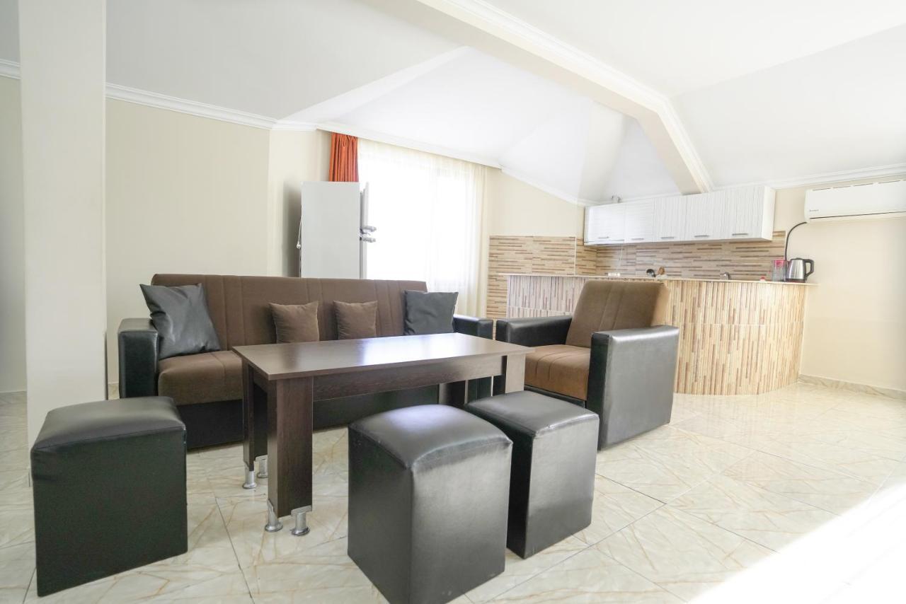 Apartments 37B Батуми Екстериор снимка