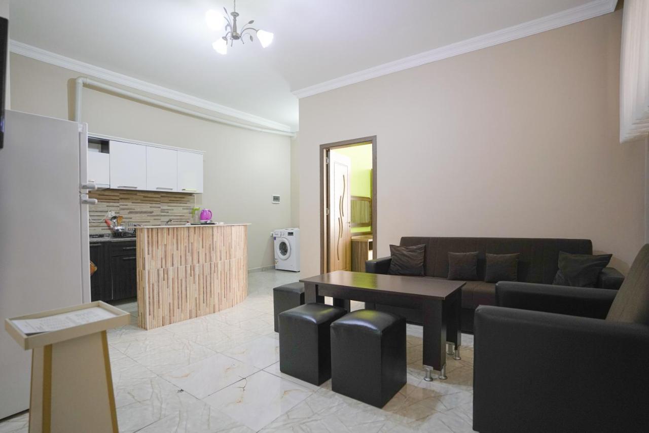 Apartments 37B Батуми Екстериор снимка